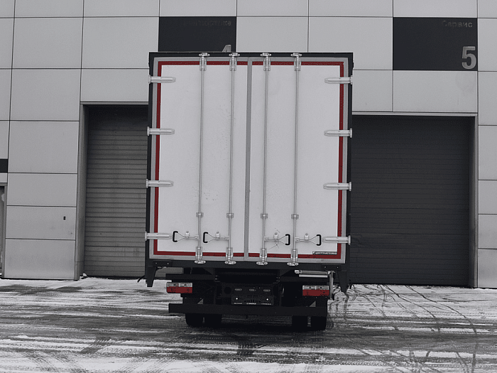 Бортовой тентованный фургон с шторой C120L